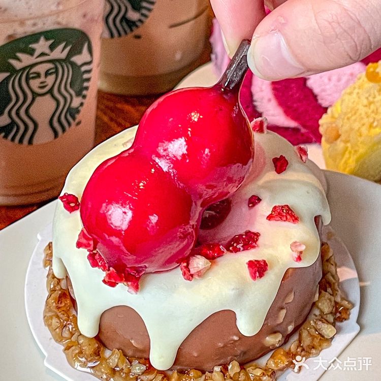 星巴克上新‼️山楂糖葫芦蛋糕酸酸甜甜巨开胃