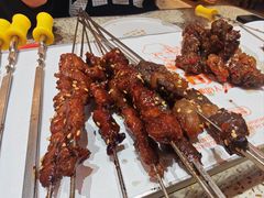 -小董哥烤串·爆汁大油边(故宫店)