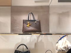 -LV路易威登(杭州万象城店)