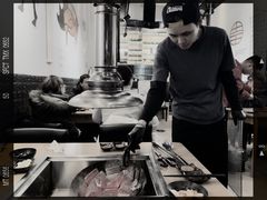 -肉甲韩国木炭烤肉(新壹街1店)