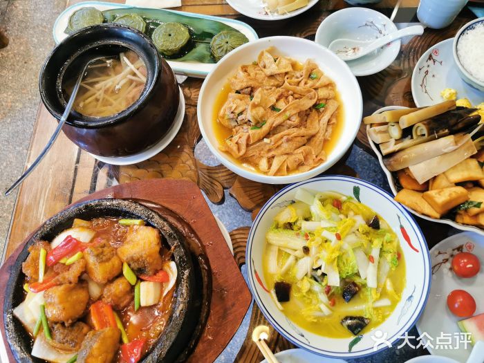 西江美食舫·江西菜(健德桥店)民间瓦罐煨汤图片