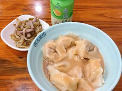 黑鸡枞拌馄饨-潘国仙耳光馄饨(黄家阙路店)