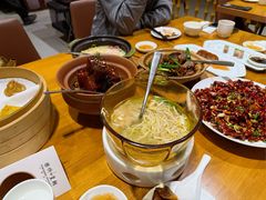 -乐忻皇朝(上海中心大厦店)