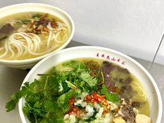 -文山荷鲜居(翠湖店)