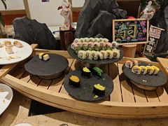-大中华希尔顿酒店-念自助餐·嗨啤·小龙虾