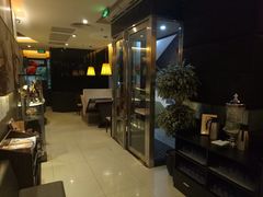-必胜客(机场路店)