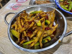 -江城燕子大排档(江汉路步行街店)