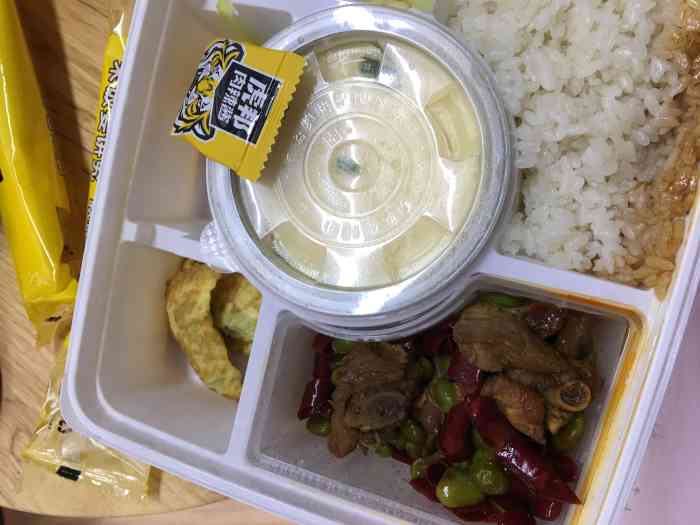 老娘舅(杭州古墩路耀江文鼎国际店)-"哈哈哈,好久没光顾老娘舅拉,他的