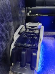 -SWANK SALON