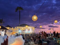 -FINNS Beach Club