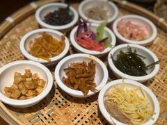 -包整·丝娃娃(一览甲秀楼风景店)