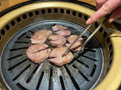 -炼火烤肉店