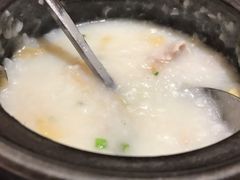 皮蛋瘦肉粥-粤域茶餐厅