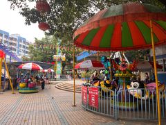 -顺德大良半月城游乐场