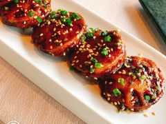 香煎鹅肝藕饼-三利音·东方司宴(外滩店)
