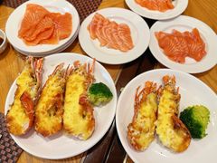 -华邑酒店·鲜艳全日自助餐厅