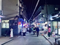 -草场地艺术区