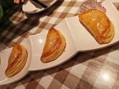 -新大咀港式茶餐厅(宝山万达店)