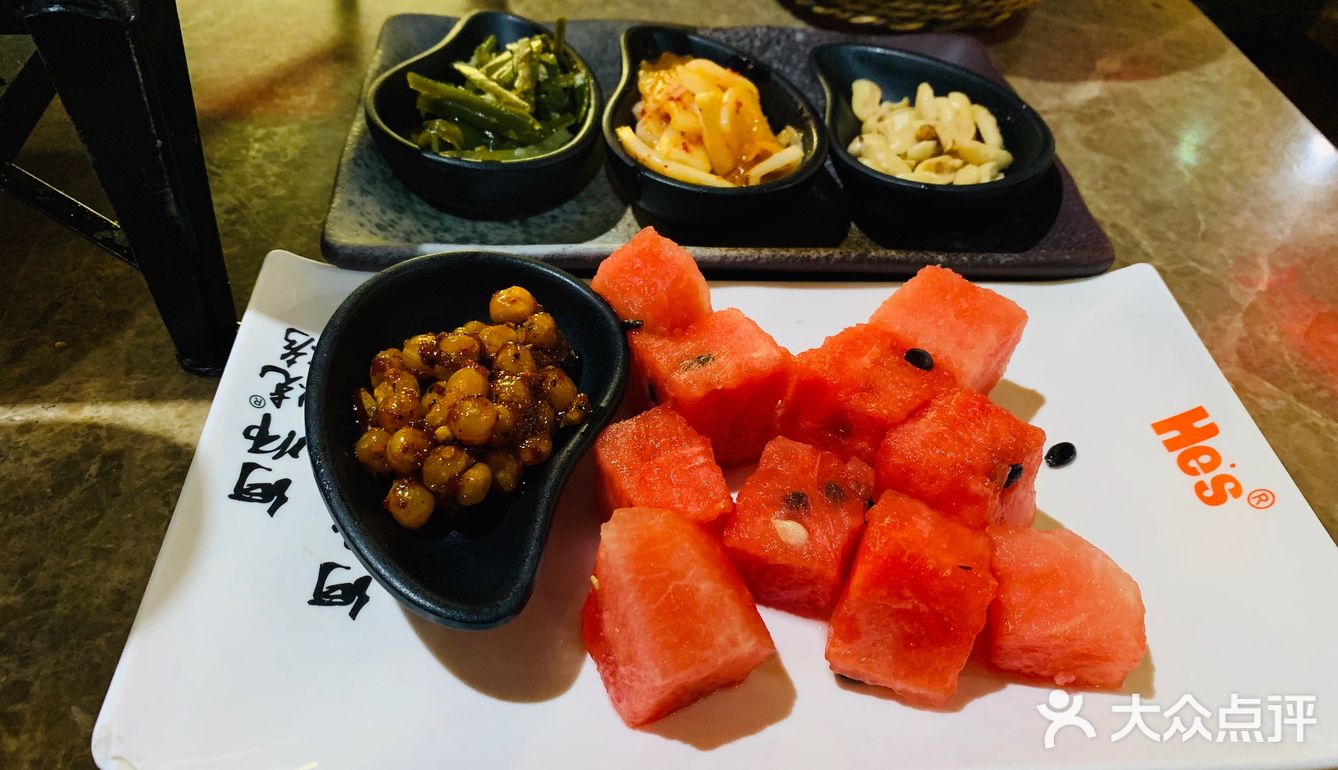 冰粉我喜欢，有颜值也好吃，肉烤的干