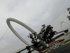 -南京眼步行桥