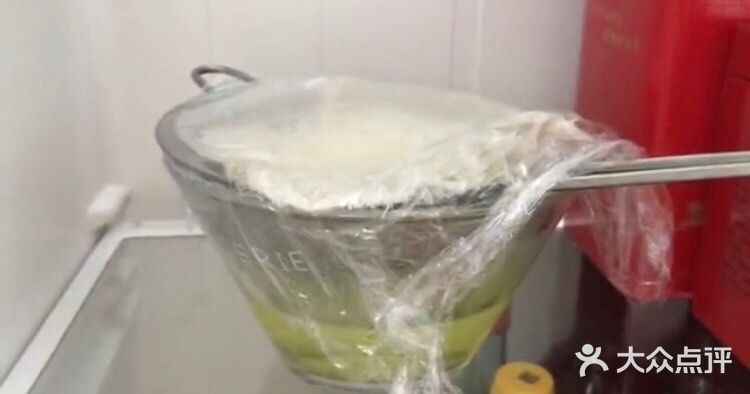 4月不减肥，马上要伤悲-自制希腊酸奶
