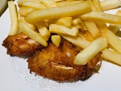 酥炸鸡翅配薯条-龙记烧腊茶餐厅(常德路店)