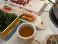-八合里牛肉火锅(上海世茂广场店)