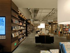 -茑屋书店(天目里店)