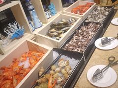 -大中华希尔顿酒店-念自助餐·嗨啤·小龙虾