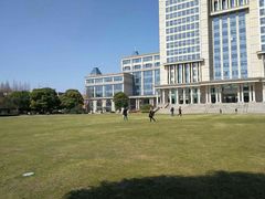 -复旦大学光华楼