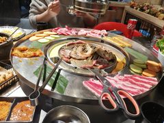 五花肉-哈哈碳都·牛肋条无限自助烤肉(台江万达店)