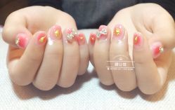 -睫乐园•睫公馆•美睫美甲沙龙