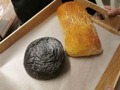 -奈雪的茶(亨特国际广场店)