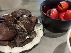 -W COLLECTIVE  DESSERT SHOP