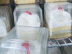 -红宝石·鲜奶小方·海派西点房(金杨店)