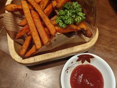 -8PINTS八品脱·日料·烧鸟·精酿小酒馆(莘庄店)