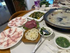 -颜氏双江清水鱼一养身火锅(磁器口店)
