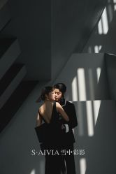 -雪中彩影婚纱摄影·微光艺术中心