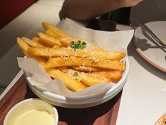 -阿妮叶李(光谷世界城店)