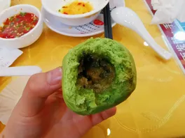麦**包