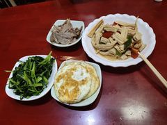 -金杨拉面王小吃面馆·牛三宝面·红烧牛肉粉
