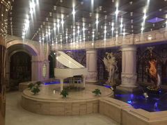 -白玉兰广场停车场