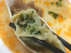 荠菜肉馄饨-潘国仙耳光馄饨(黄家阙路店)