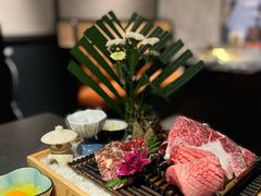 -铭牛烧肉·和牛海鲜自助(高新月牙湖店)