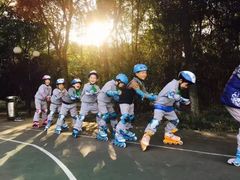 -上海市民办金苹果学校