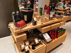 零售区-星巴克臻选(上海合生汇1F店)