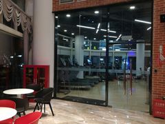 器械区-一兆韦德健身(慧芝湖店)