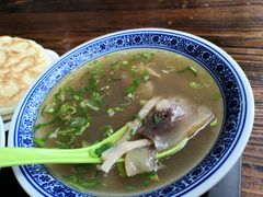 -泉儿头杂碎(杂碎师大店)