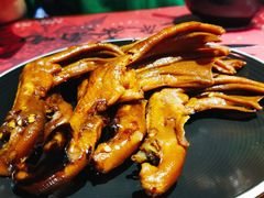老卤鸭爪-蚝魁竹笼蒸生蚝 余杭店