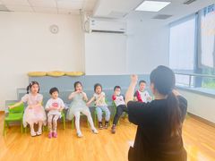 -蓝话筒·少儿成人演讲口才·主持朗诵·戏剧表演(大华第一坊店)